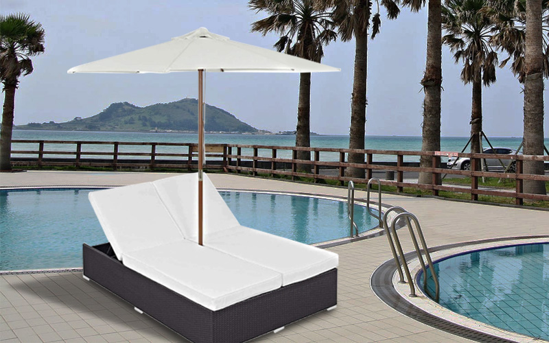 Outdoor Patio Double Chaise Lounge Chair and Umbrella